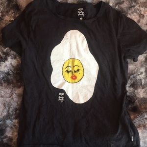 black vans shirt with printed egg